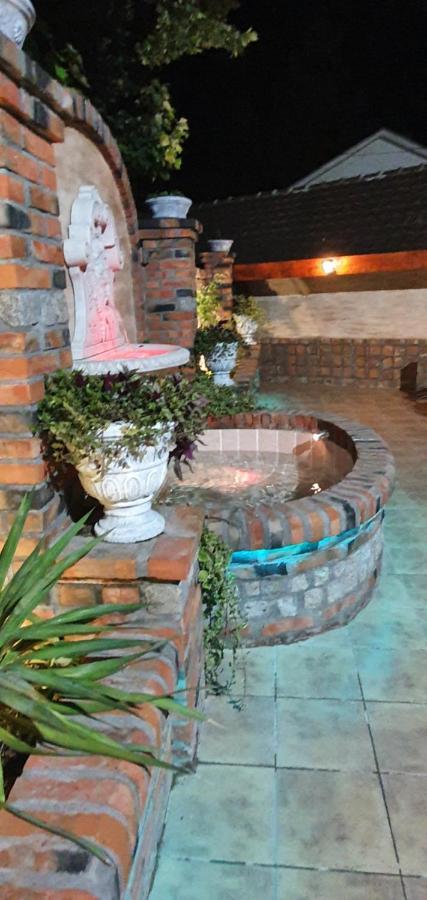 Castello Inn Smederevska Palanka Екстериор снимка